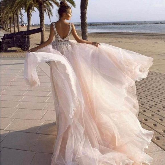 Luxurious Princess Style Wedding Dressππβ¨Brand New, Designed In Turkeyππβ¨ - Picture 4 of 7